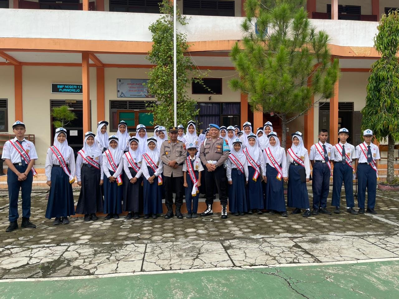 HARI PERTAMA MASUK SEKOLAH SMPN 12 PURWOREJO